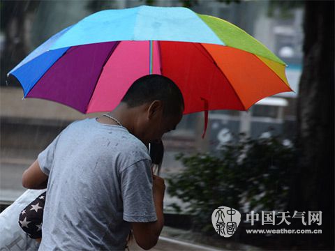 重慶天涼西瓜葡萄價格下跌 明起迎戰(zhàn)新一輪降雨