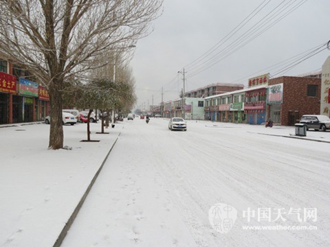 華北多地初雪落 云貴川持續(xù)陰雨