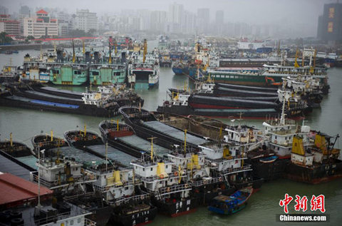 廣西廣東等地狂風(fēng)暴雨 北方迎今年來(lái)最強(qiáng)降雨