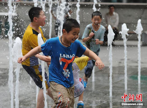 南方炎熱持續(xù) 湖南江西等最高溫超37℃