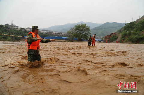 東北局地仍有強(qiáng)風(fēng)雨 【云貴湘贛】等地大暴雨