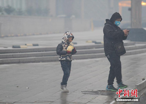 江南華南低溫陰雨 東北華北黃淮霧霾滋生